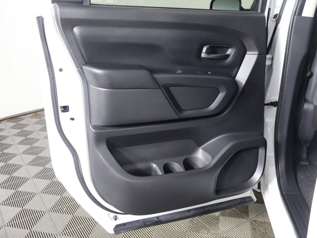 Used 2022 Nissan Titan S w/ S Utility Package image 21