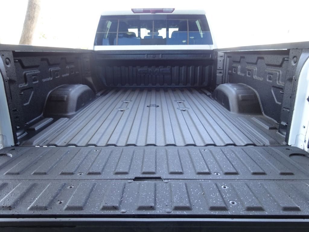 New 2026 GMC Sierra 2500 AT4 AWD/4WD image 8