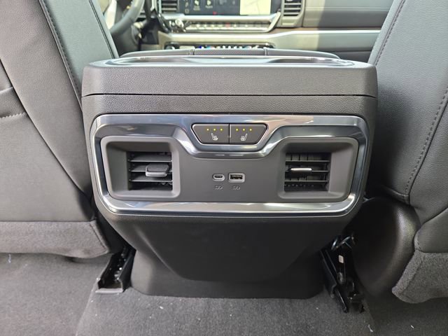 New 2026 GMC Sierra 3500 SLT w/ SLT Premium Package AWD/4WD image 34