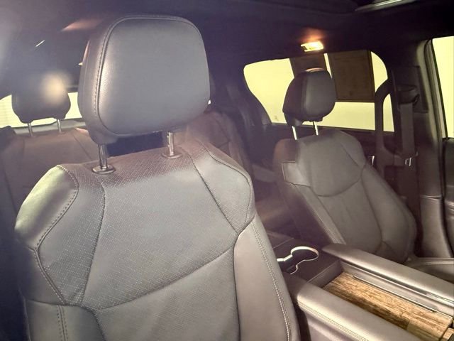 Used 2025 Toyota Sienna Platinum image 59