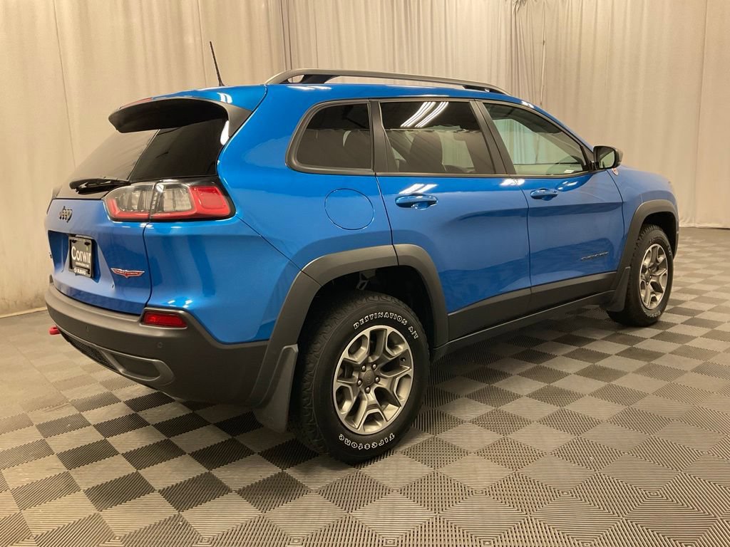 Used 2021 Jeep Cherokee Trailhawk AWD/4WD image 2