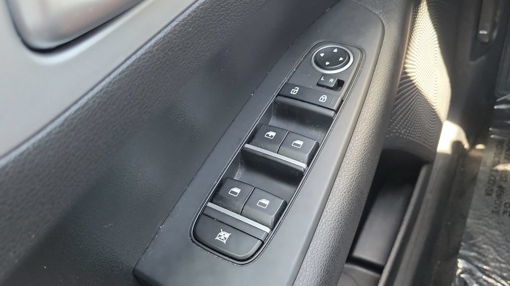 Used 2023 Kia Forte LXS FWD image 21