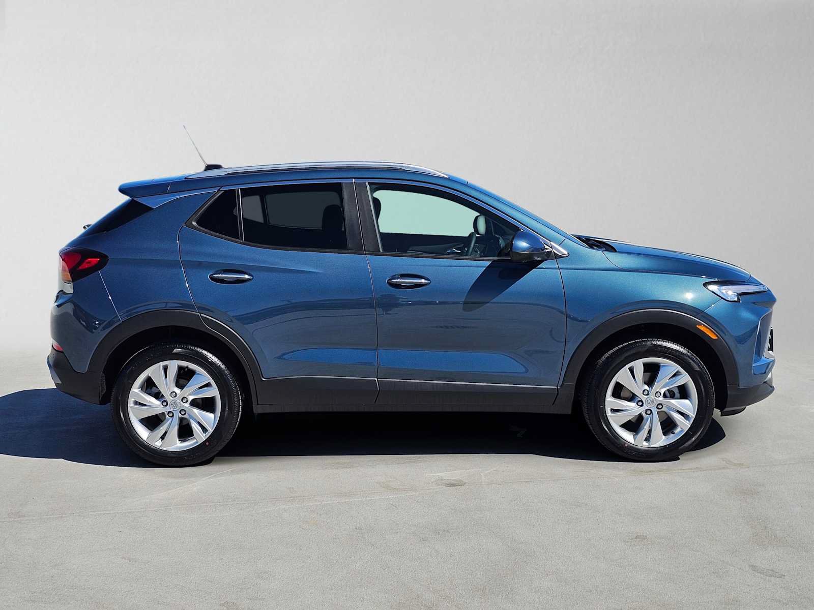 New 2026 Buick Encore GX Preferred w/ Advanced Technology Package AWD/4WD image 2