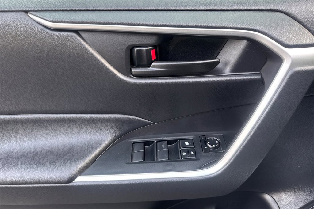 Certified 2023 Toyota RAV4 LE image 10