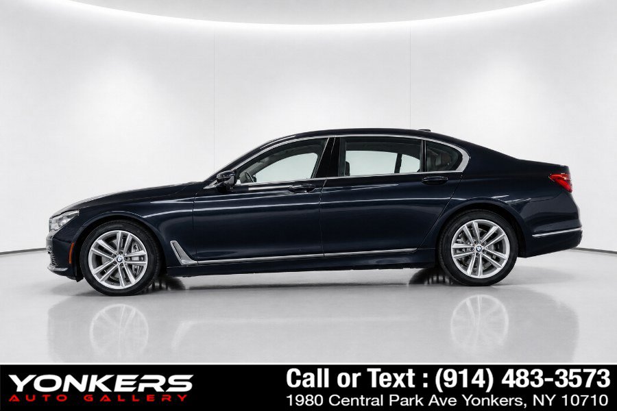 Used 2019 BMW 750i xDrive w/ Executive Package AWD/4WD image 13