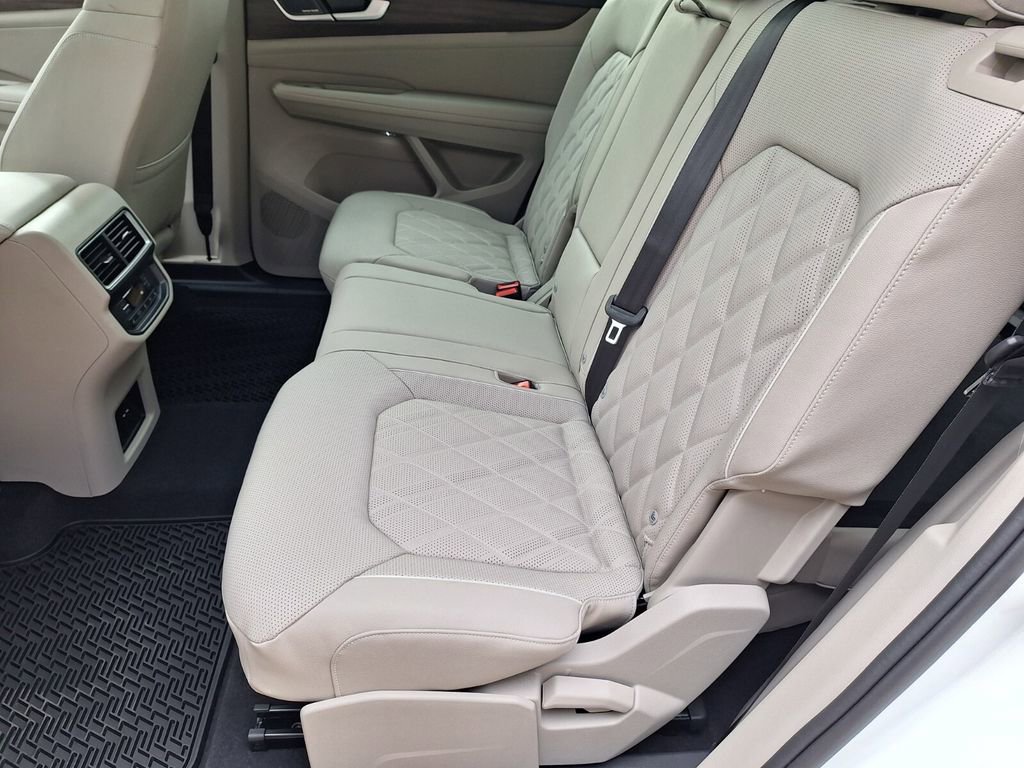 New 2026 Volkswagen Atlas SEL Premium R-Line image 23