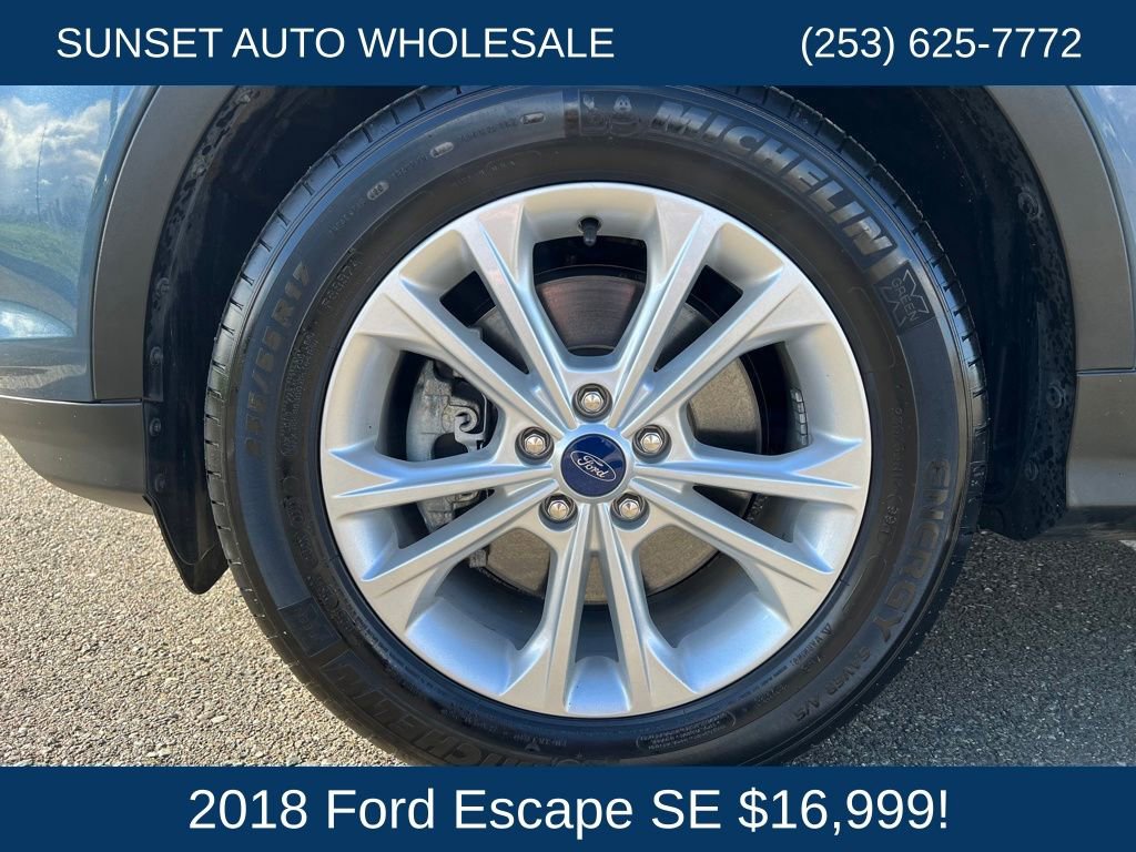 Used 2018 Ford Escape SE w/ SE Sync 3 Package image 40