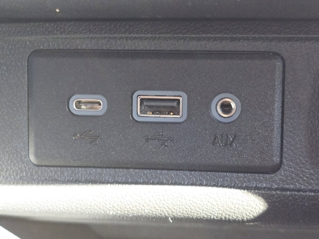 Used 2020 Buick Encore GX Select image 8