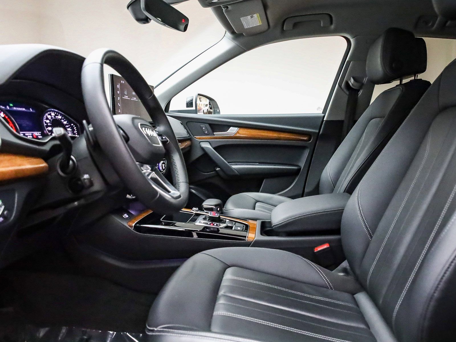 Certified 2023 Audi Q5 2.0T Premium w/ Convenience Package image 18