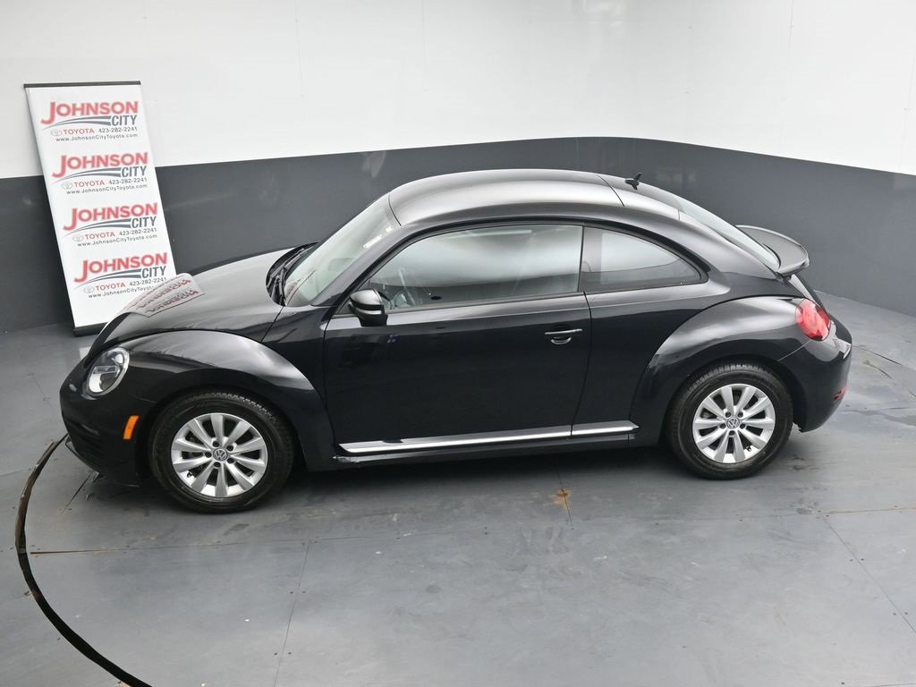 Used 2019 Volkswagen Beetle 2.0T S image 28