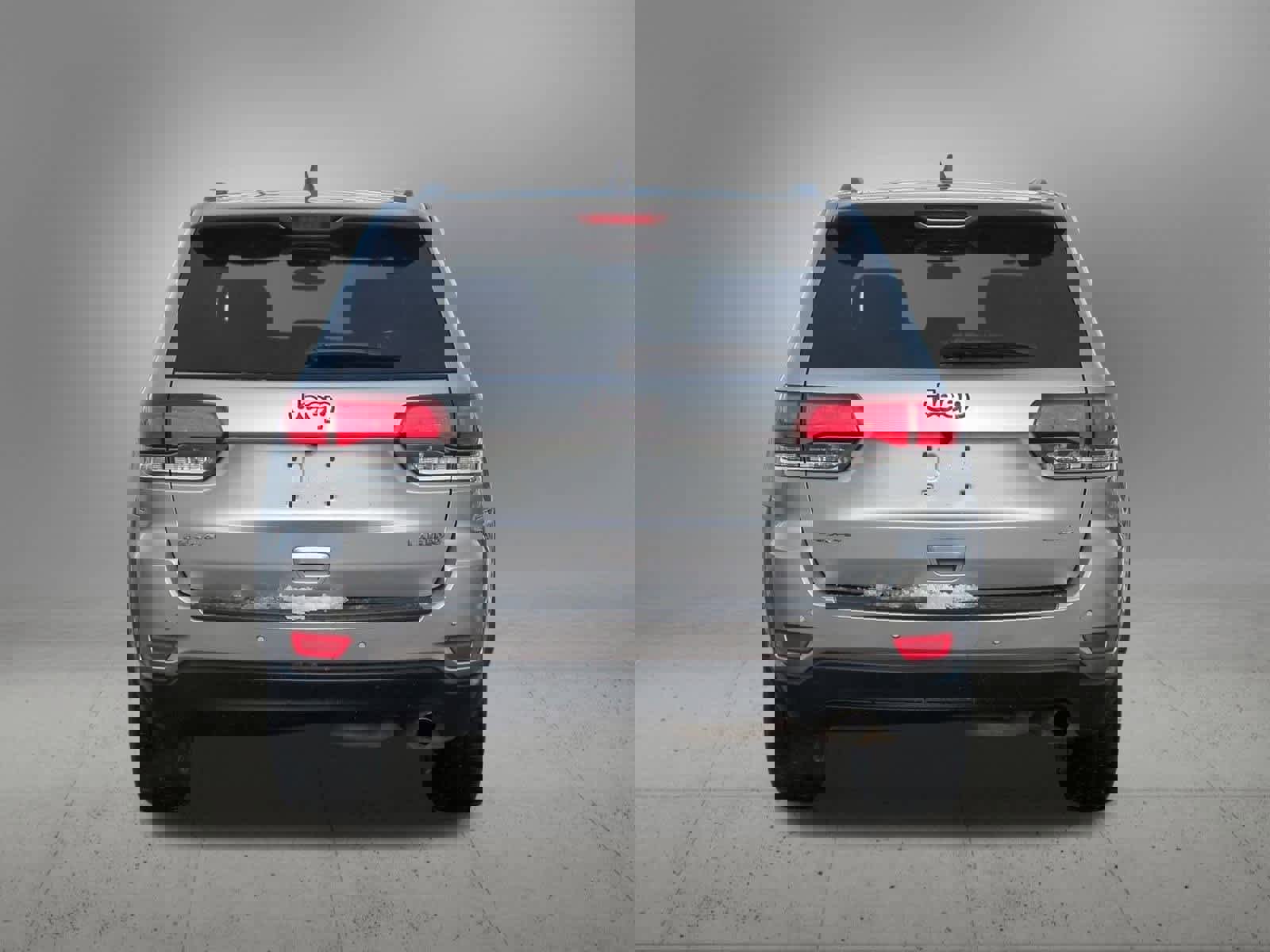 Used 2020 Jeep Grand Cherokee Laredo w/ Security & Convenience Group image 5