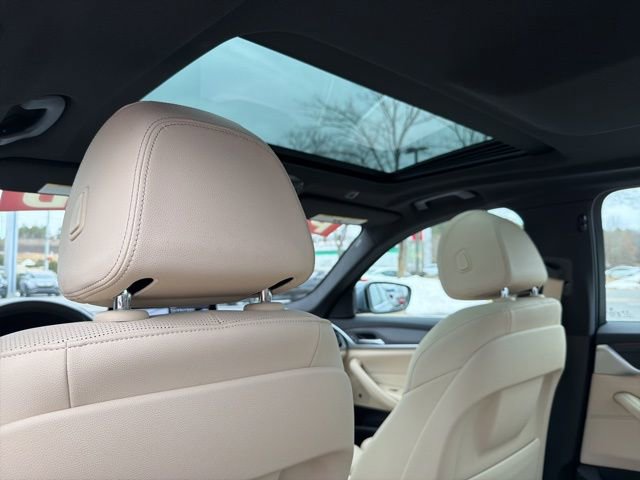 Used 2022 BMW 540i xDrive w/ Convenience Package image 29