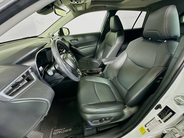 Certified 2023 Toyota Corolla Cross XLE w/ Convenience Package FWD image 12