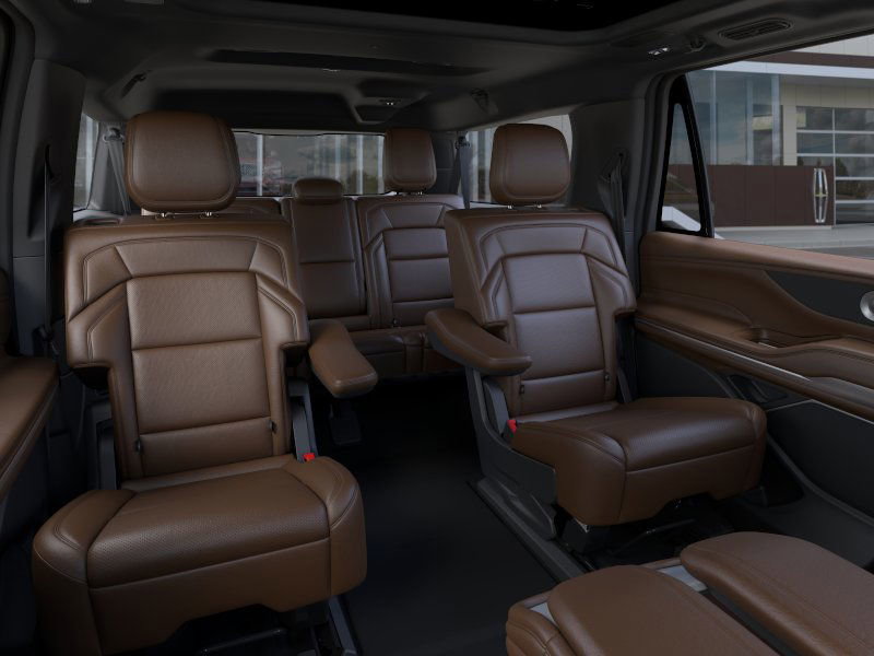 New 2026 Lincoln Navigator L Reserve AWD/4WD image 11