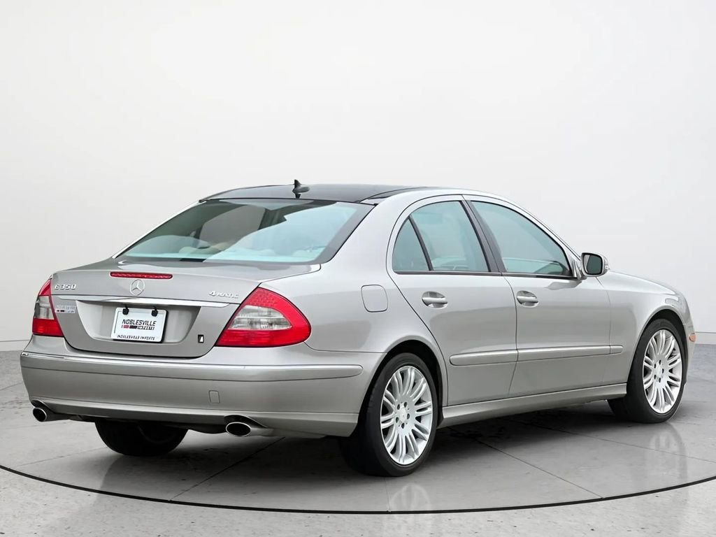 Used 2008 Mercedes-Benz E 350 4MATIC Sedan image 5
