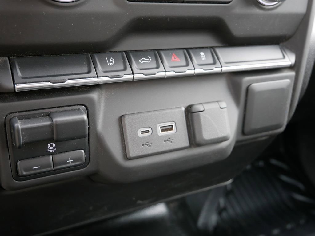 Used 2024 GMC Sierra 2500 Pro w/ Convenience Package AWD/4WD image 25