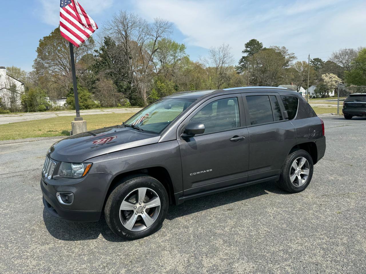Used 2017 Jeep Compass High Altitude image 2