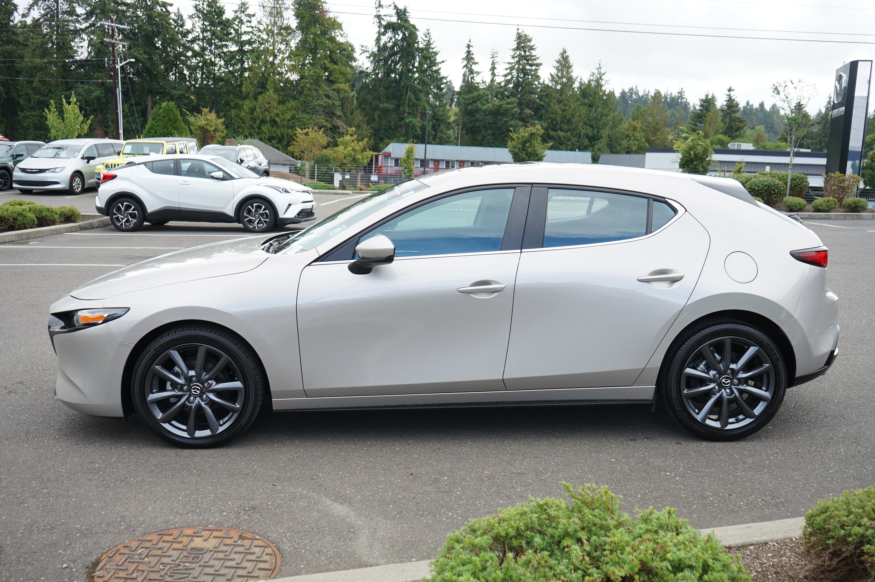 Used 2024 MAZDA MAZDA3 s FWD image 7