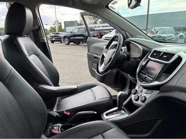 Used 2020 Chevrolet Sonic Premier FWD image 16
