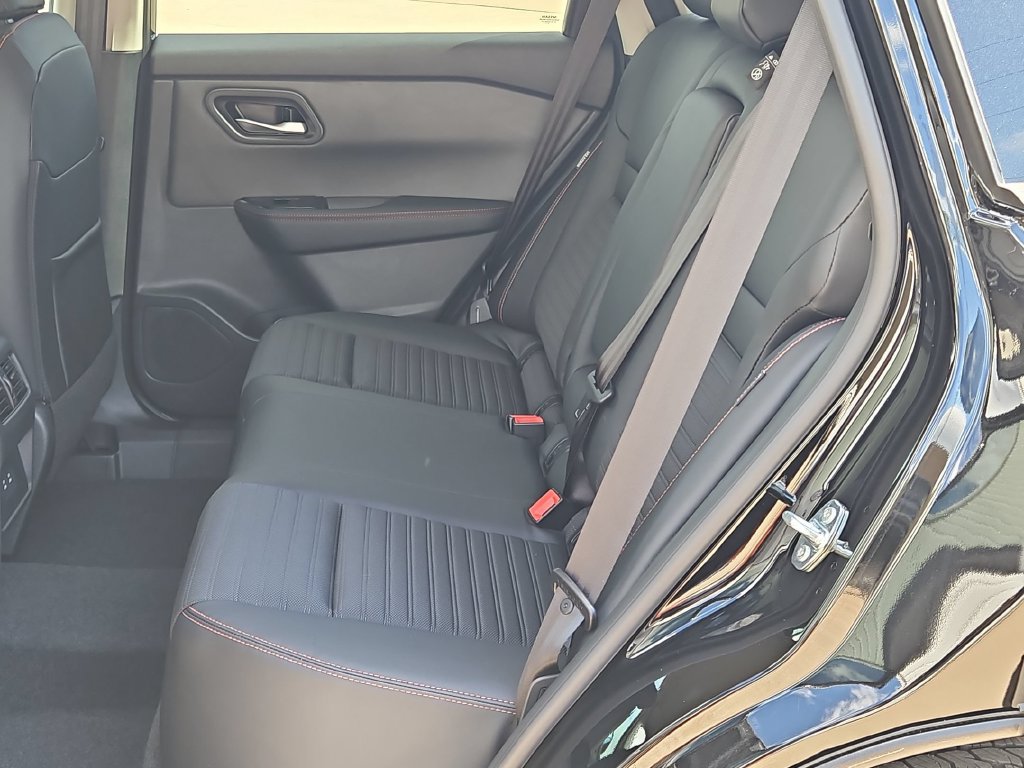 New 2026 Nissan Rogue SV AWD/4WD image 17