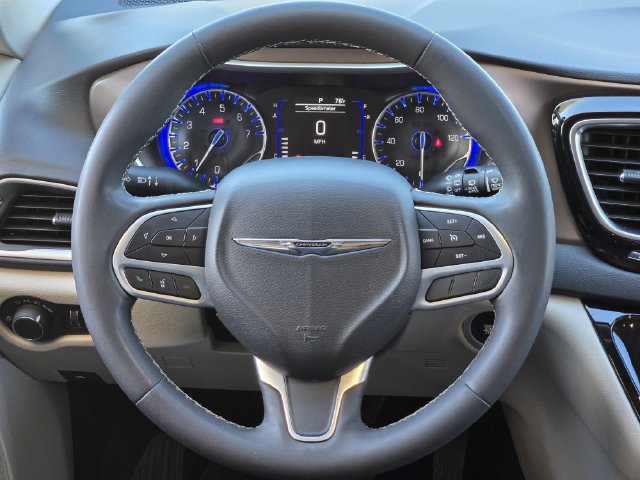 Certified 2023 Chrysler Voyager LX FWD image 27