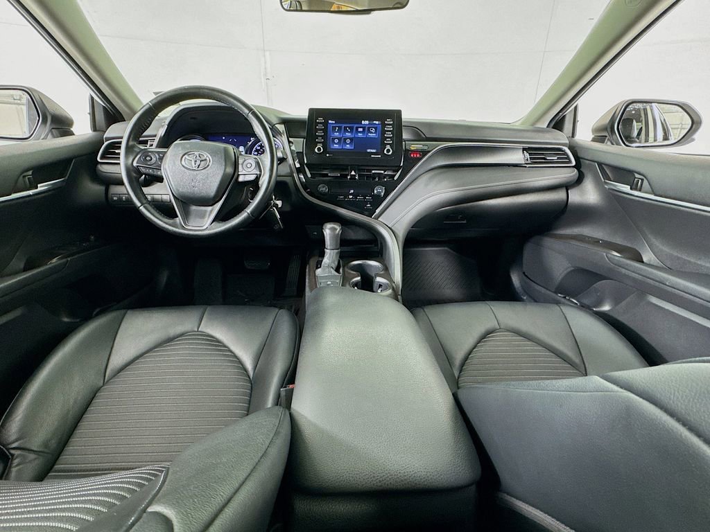 Used 2021 Toyota Camry SE image 25