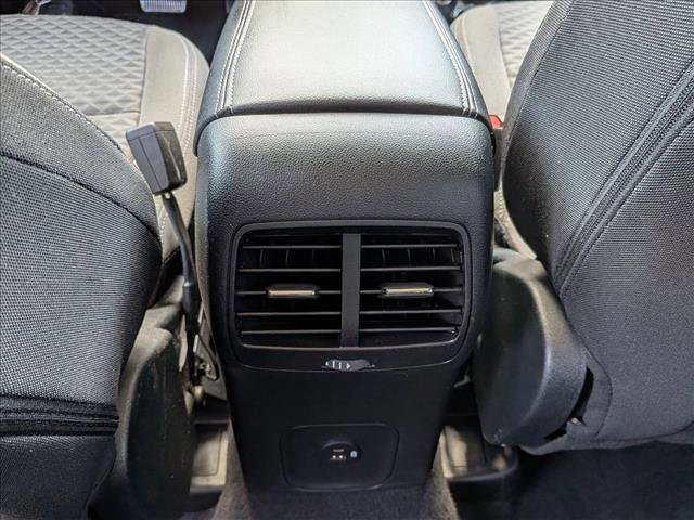 Used 2022 Ford Escape SE w/ Cold Weather Package AWD/4WD image 19