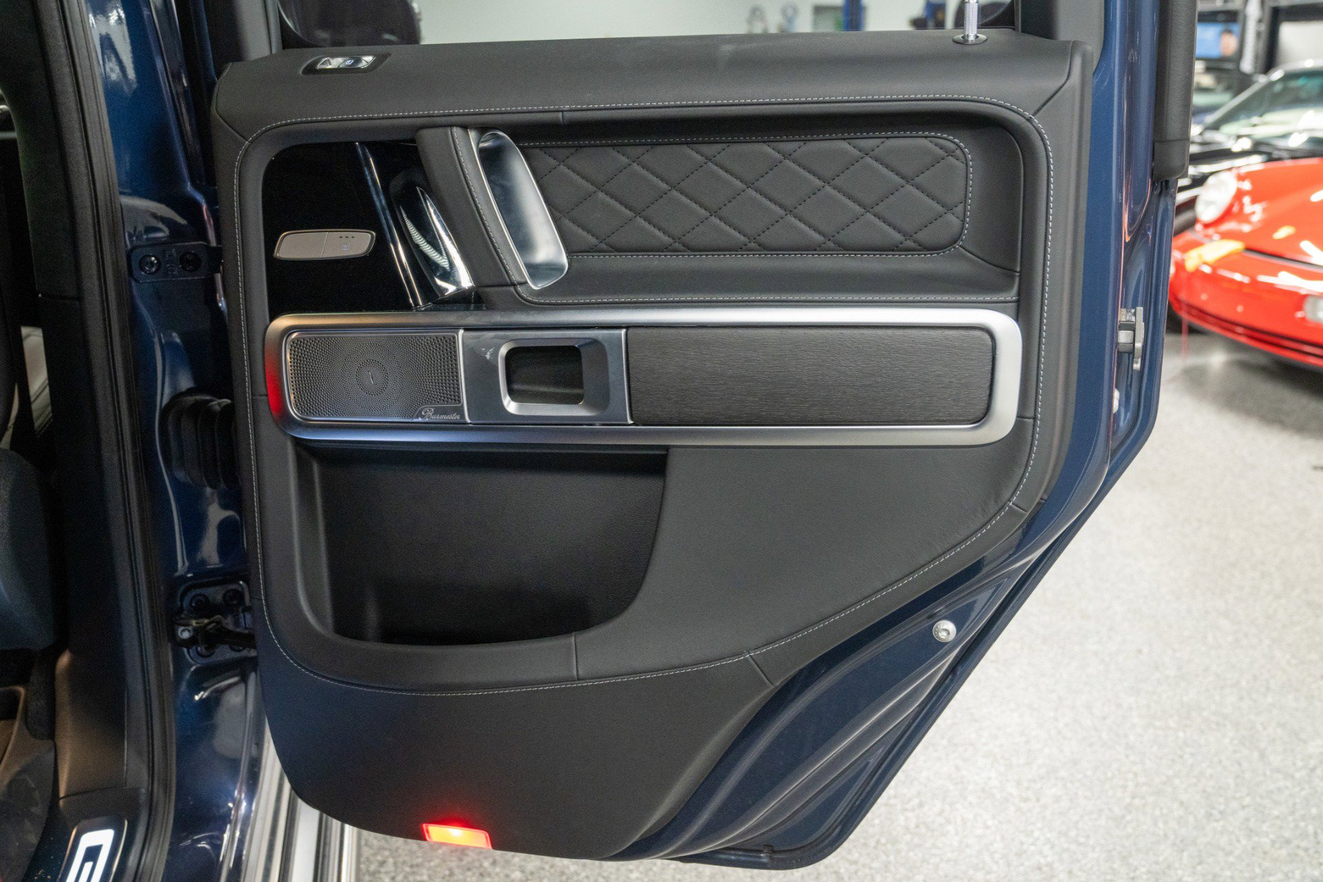 Used 2025 Mercedes-Benz G 550 image 43