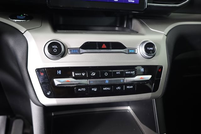 Used 2020 Ford Explorer XLT w/ Equipment Group 202A image 41