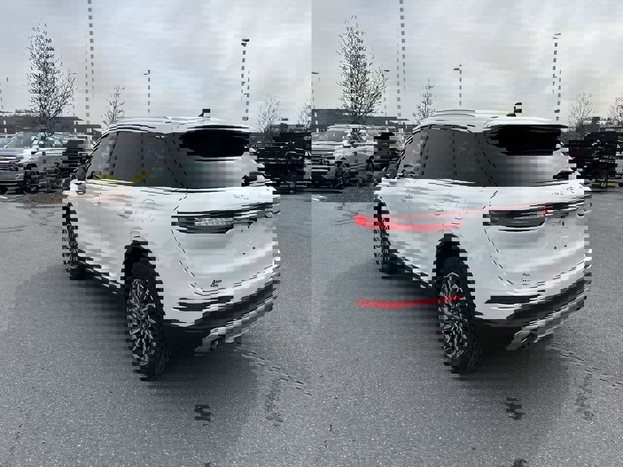 Used 2023 Lincoln Corsair Reserve w/ Equipment Group 201A image 5