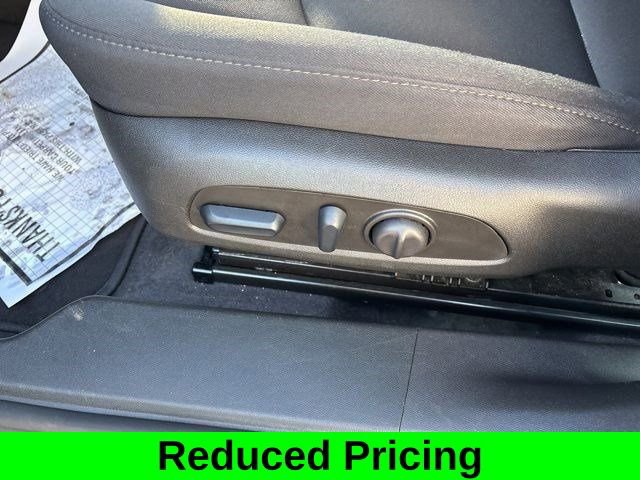 Used 2024 Chevrolet Malibu LT FWD image 12