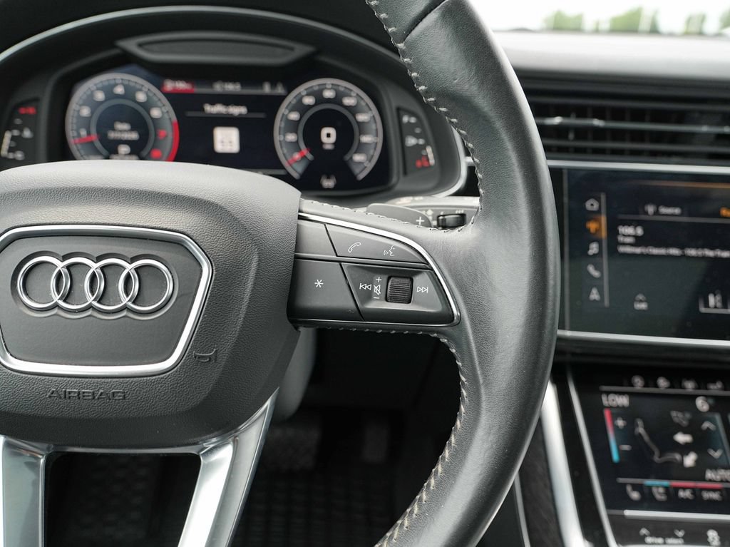 Used 2019 Audi Q8 Prestige AWD/4WD image 36