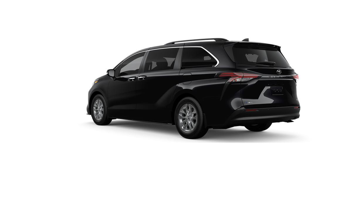 New 2026 Toyota Sienna XLE FWD image 8