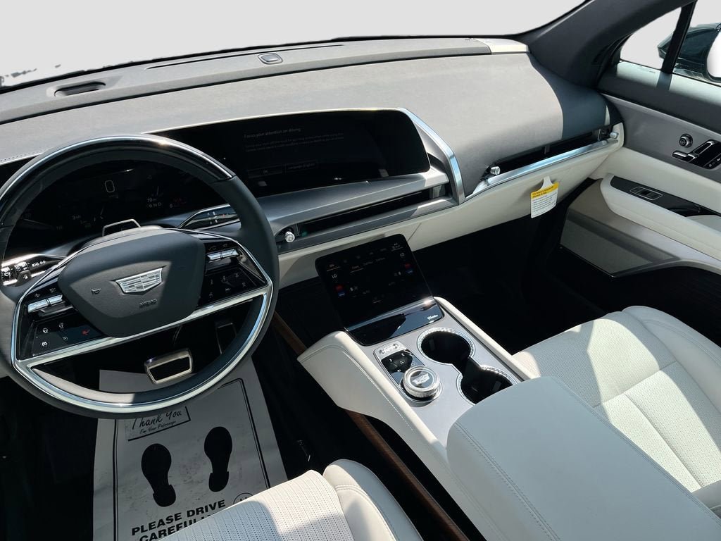 New 2026 Cadillac Vistiq Sport w/ LPO, Floor Liner Package image 24