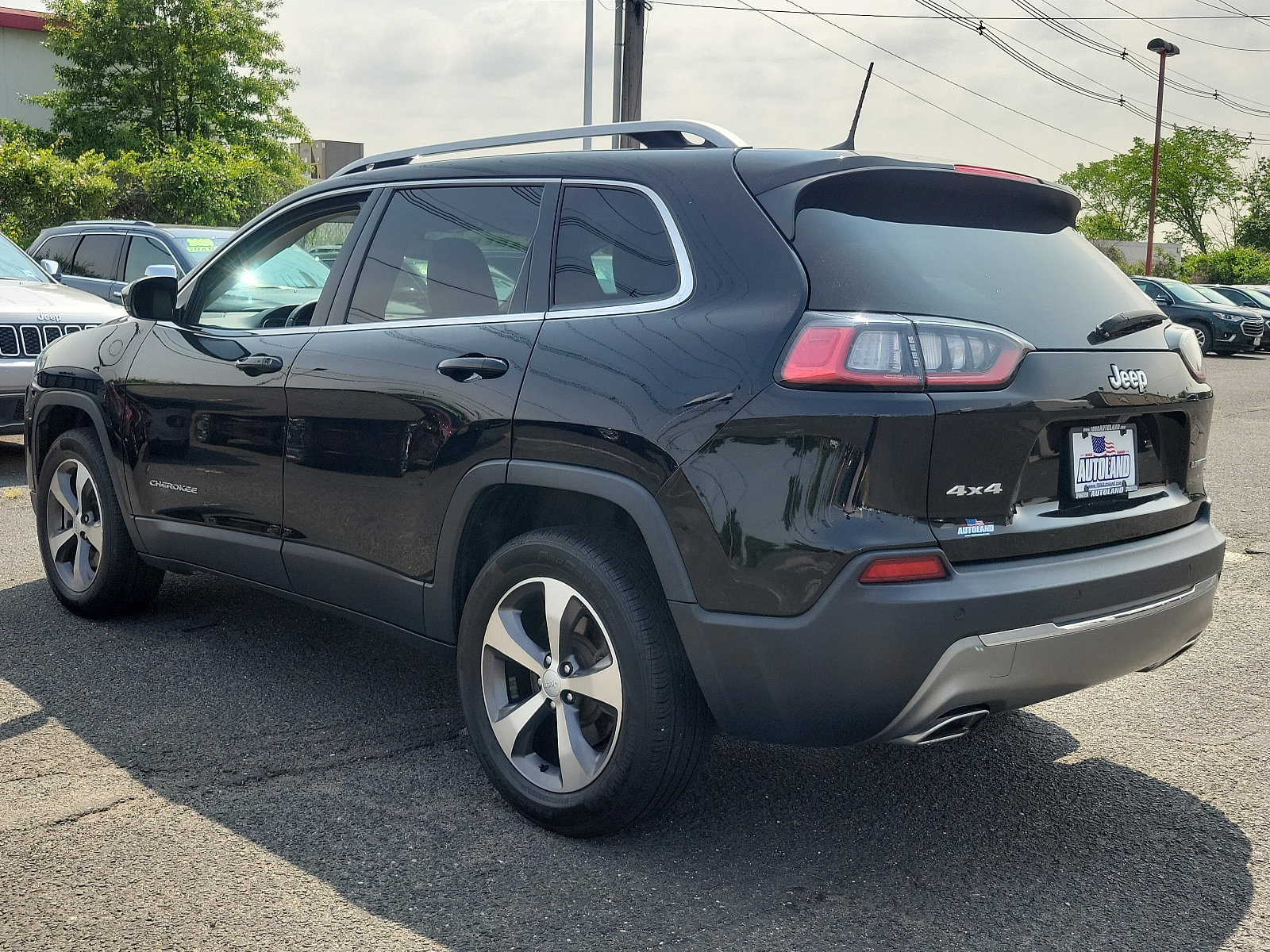 Certified 2020 Jeep Cherokee Limited image 4