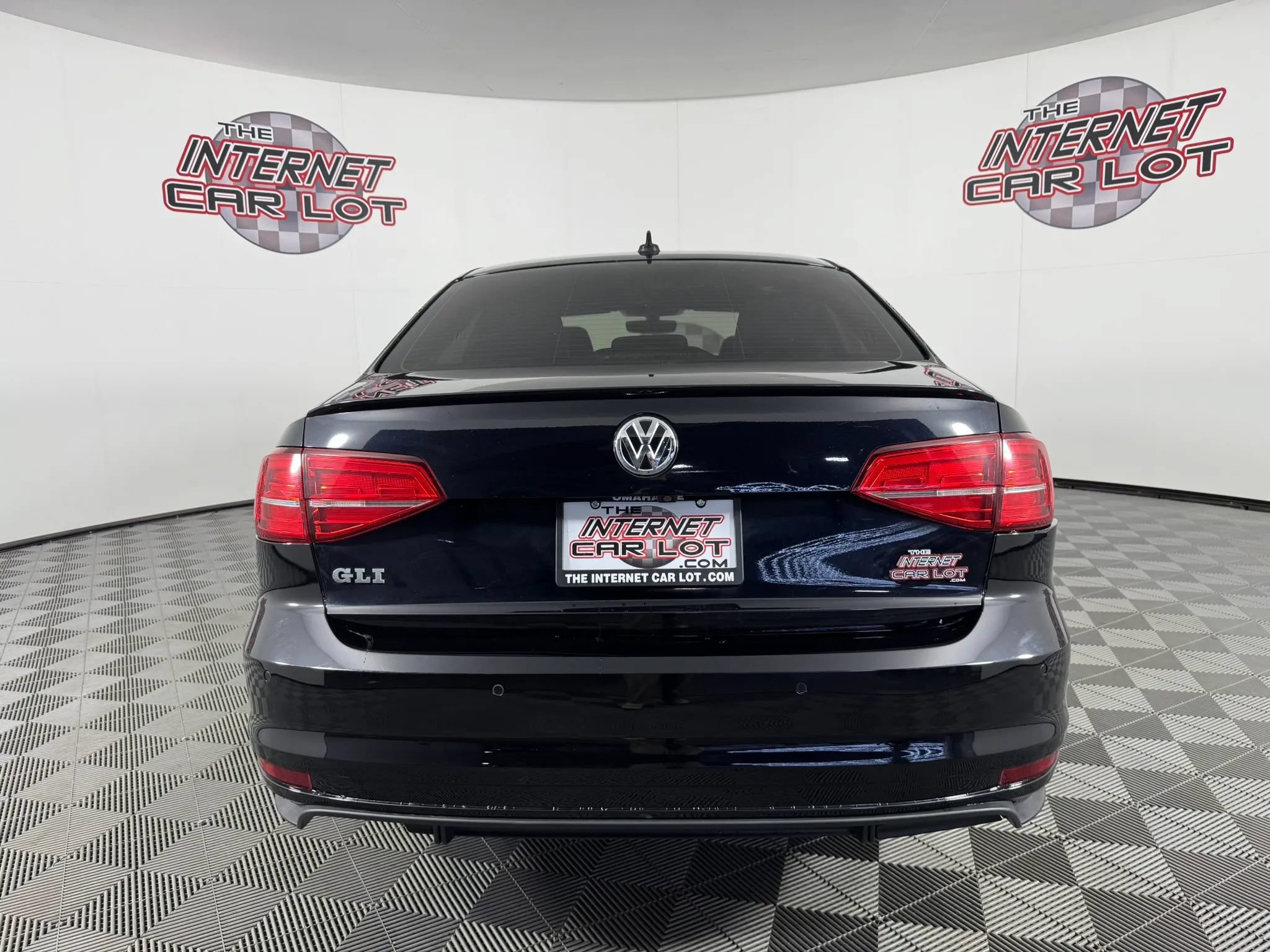 Used 2017 Volkswagen Jetta GLI FWD image 6