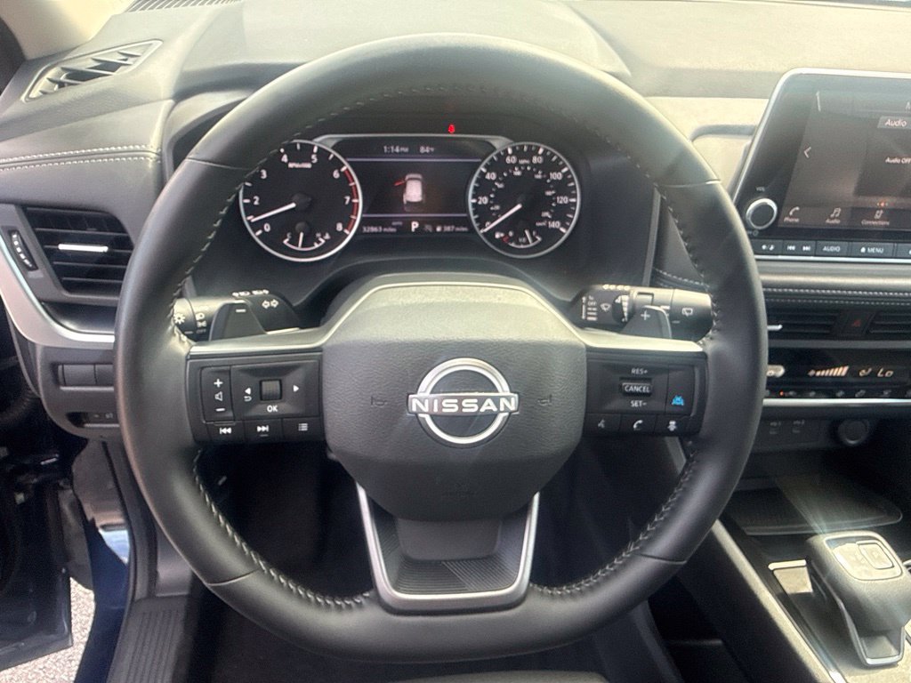 Certified 2025 Nissan Rogue SV w/ SV Premium Package AWD/4WD image 7