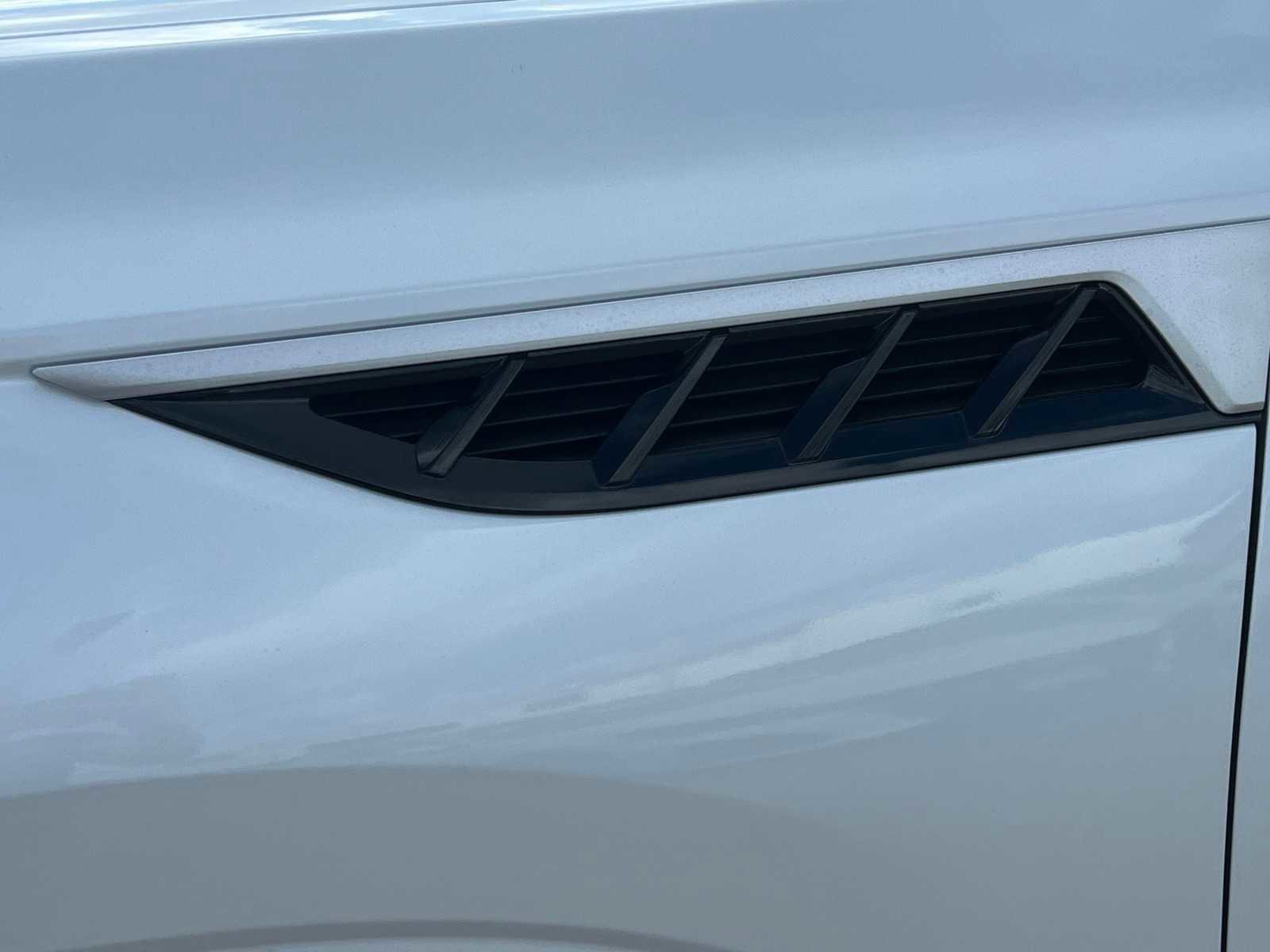 New 2026 INFINITI QX80 Luxe image 11