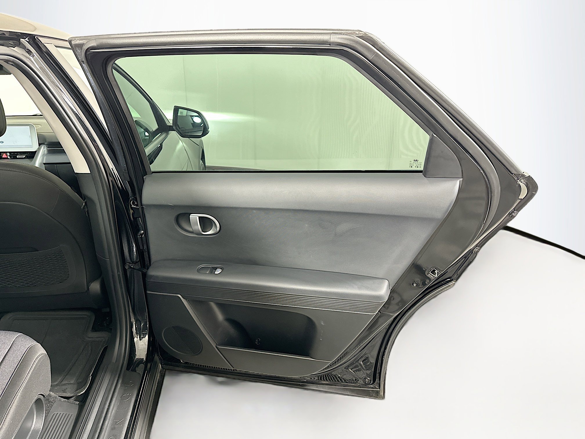 Used 2024 Hyundai Ioniq 5 SEL image 31