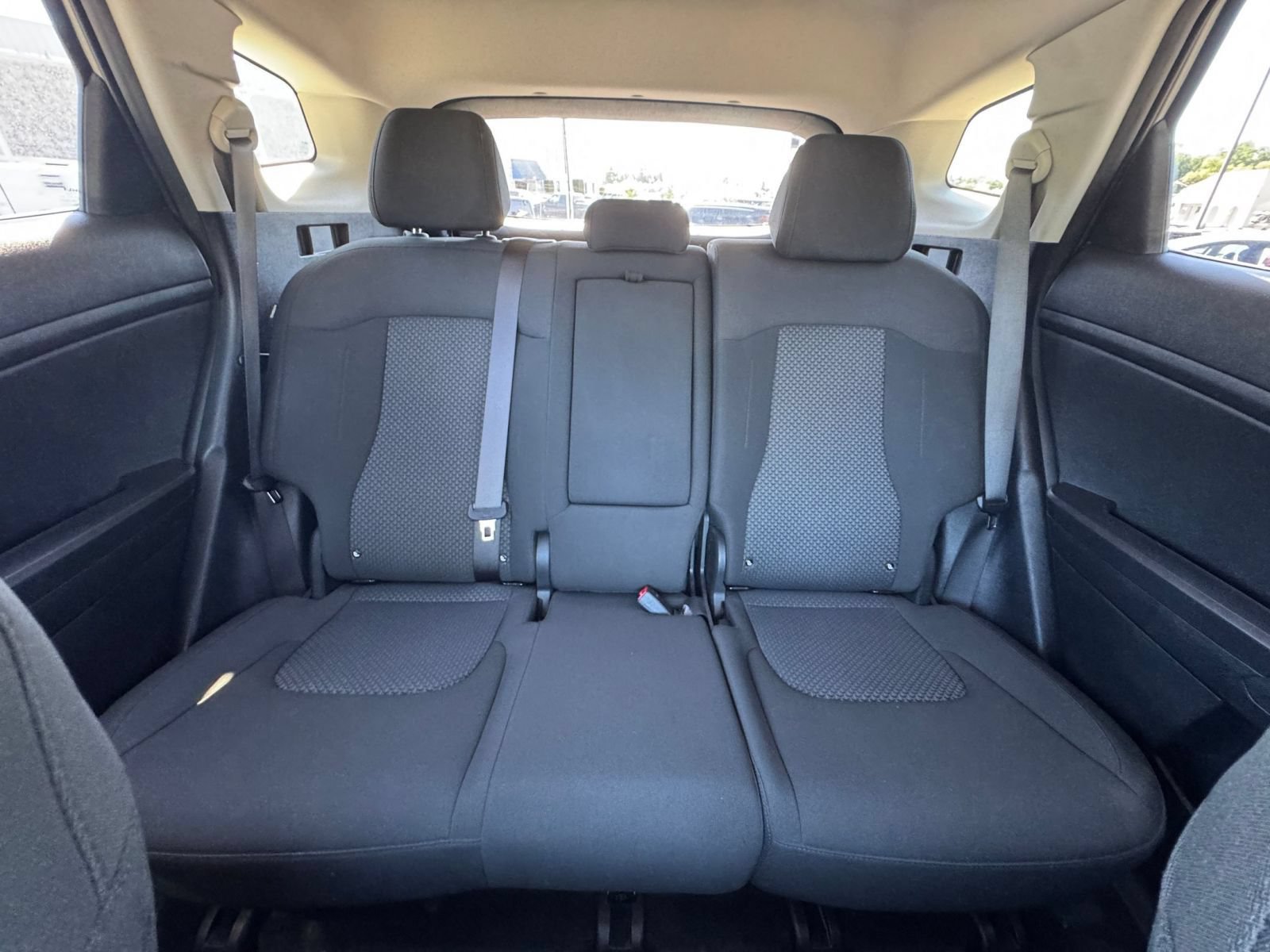 Used 2025 Kia Sportage LX AWD/4WD image 37