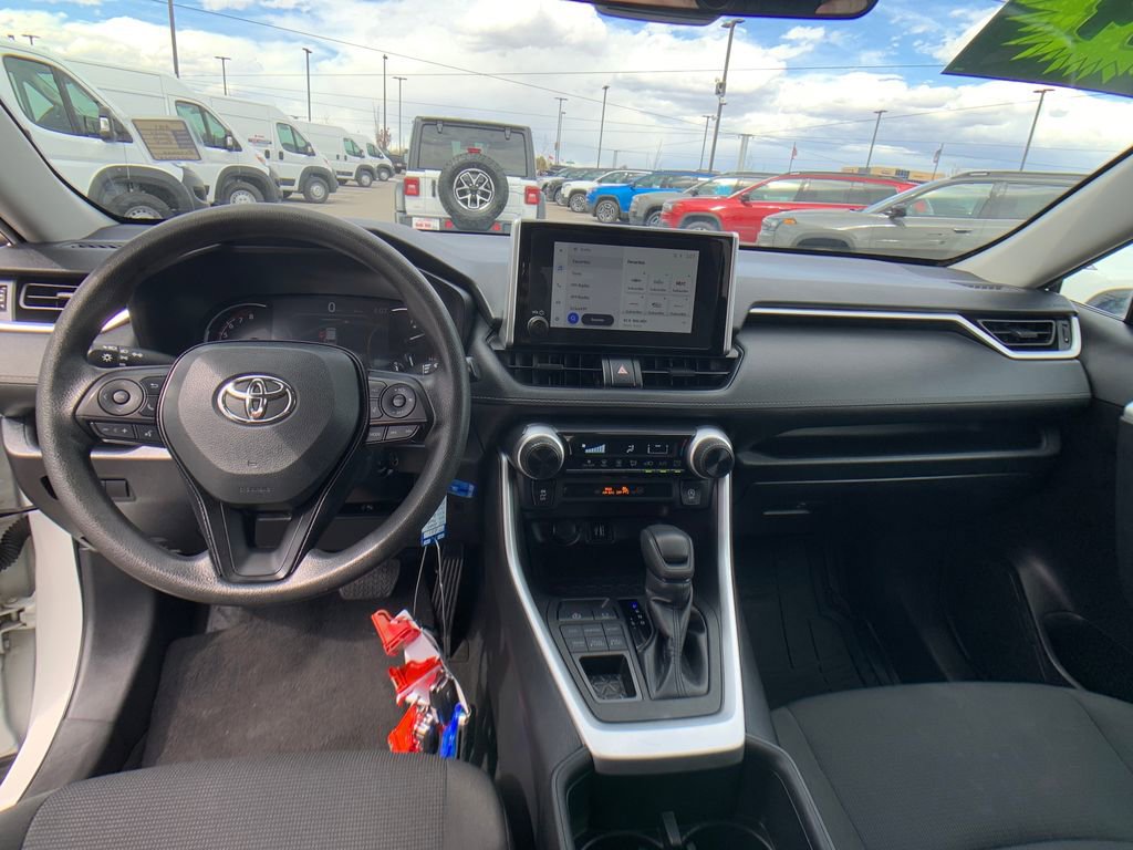 Used 2024 Toyota RAV4 LE image 13