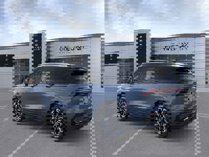 New 2026 Lincoln Nautilus Reserve image 4