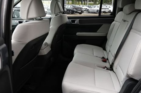 New 2026 Hyundai Santa Fe SE AWD/4WD image 8