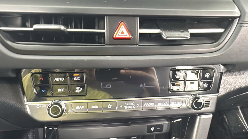 New 2026 Kia Seltos SX image 28