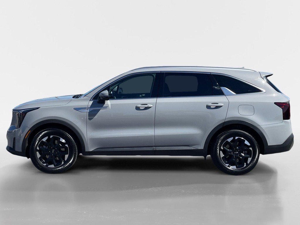 Used 2025 Kia Sorento S w/ Panoramic Sunroof Package image 3