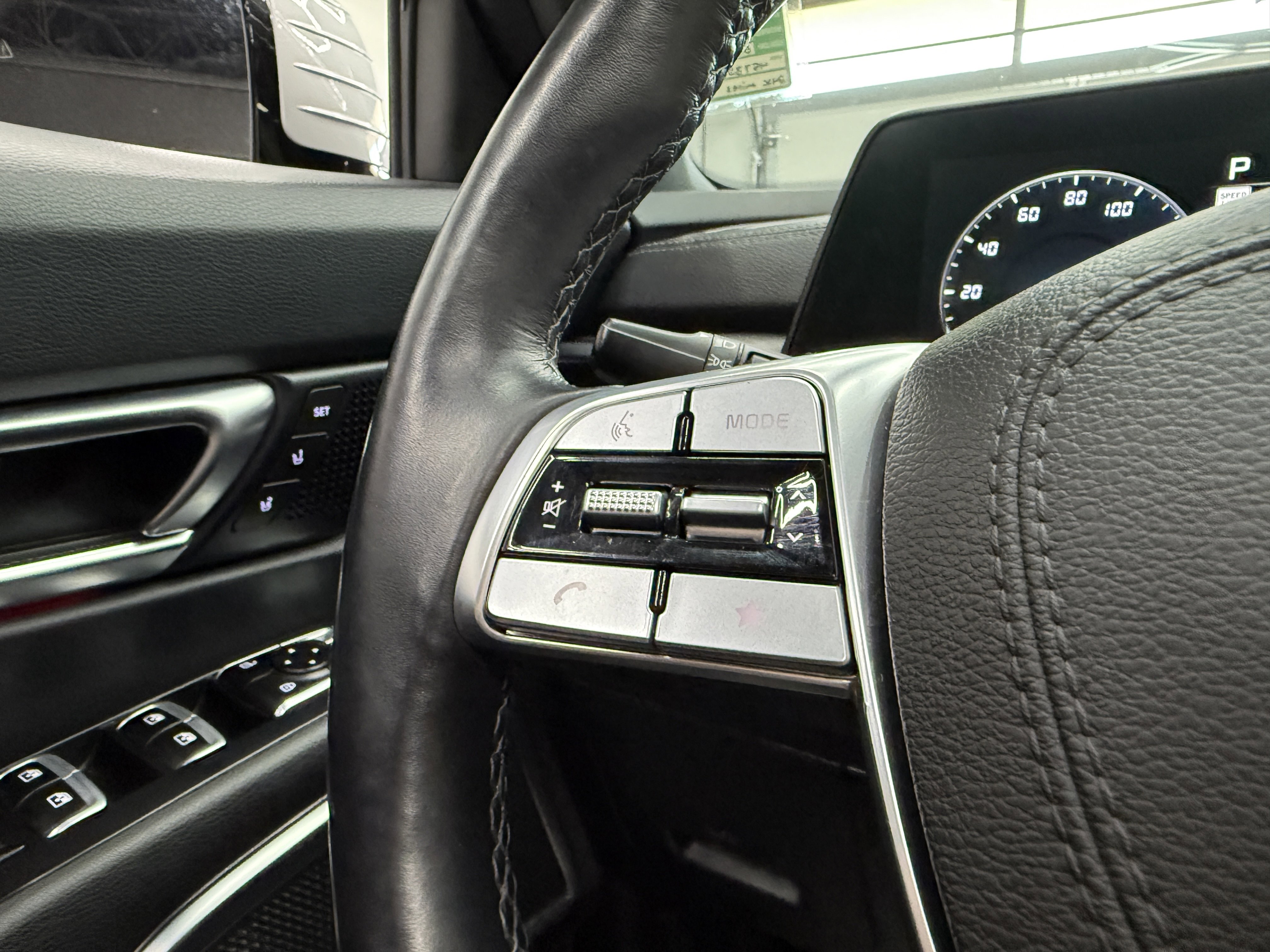 Used 2024 Kia Telluride SX X-Line image 16