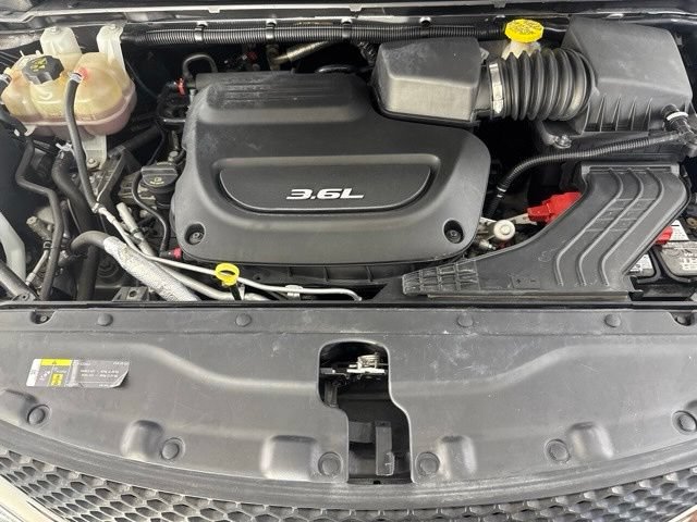 Used 2018 Chrysler Pacifica Limited FWD image 19