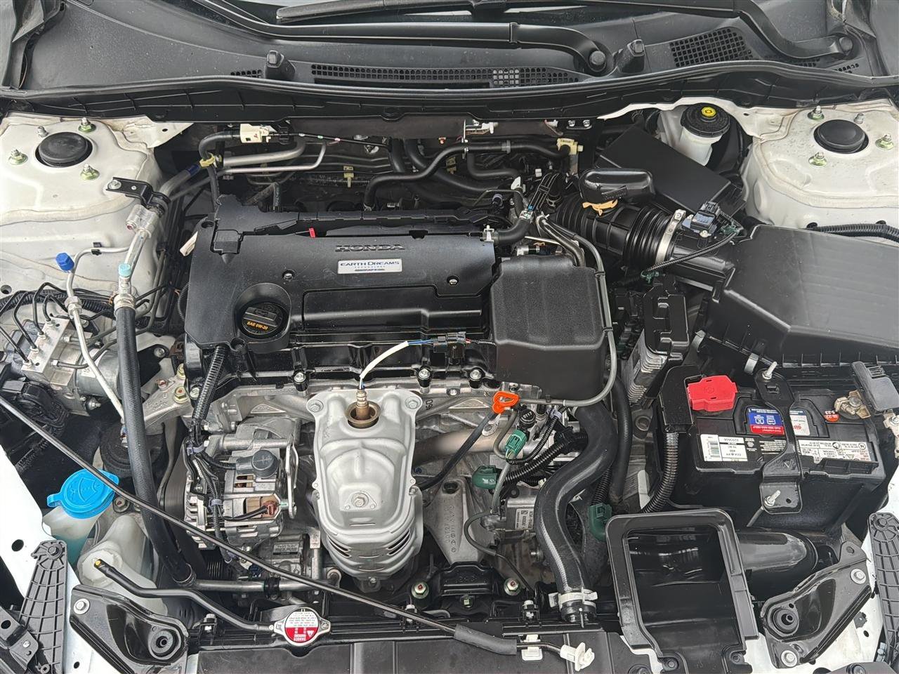 Used 2016 Honda Accord LX image 24