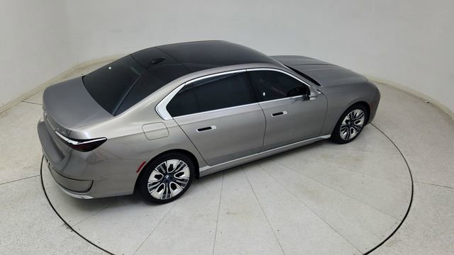 Used 2023 BMW i7 xDrive60 image 83