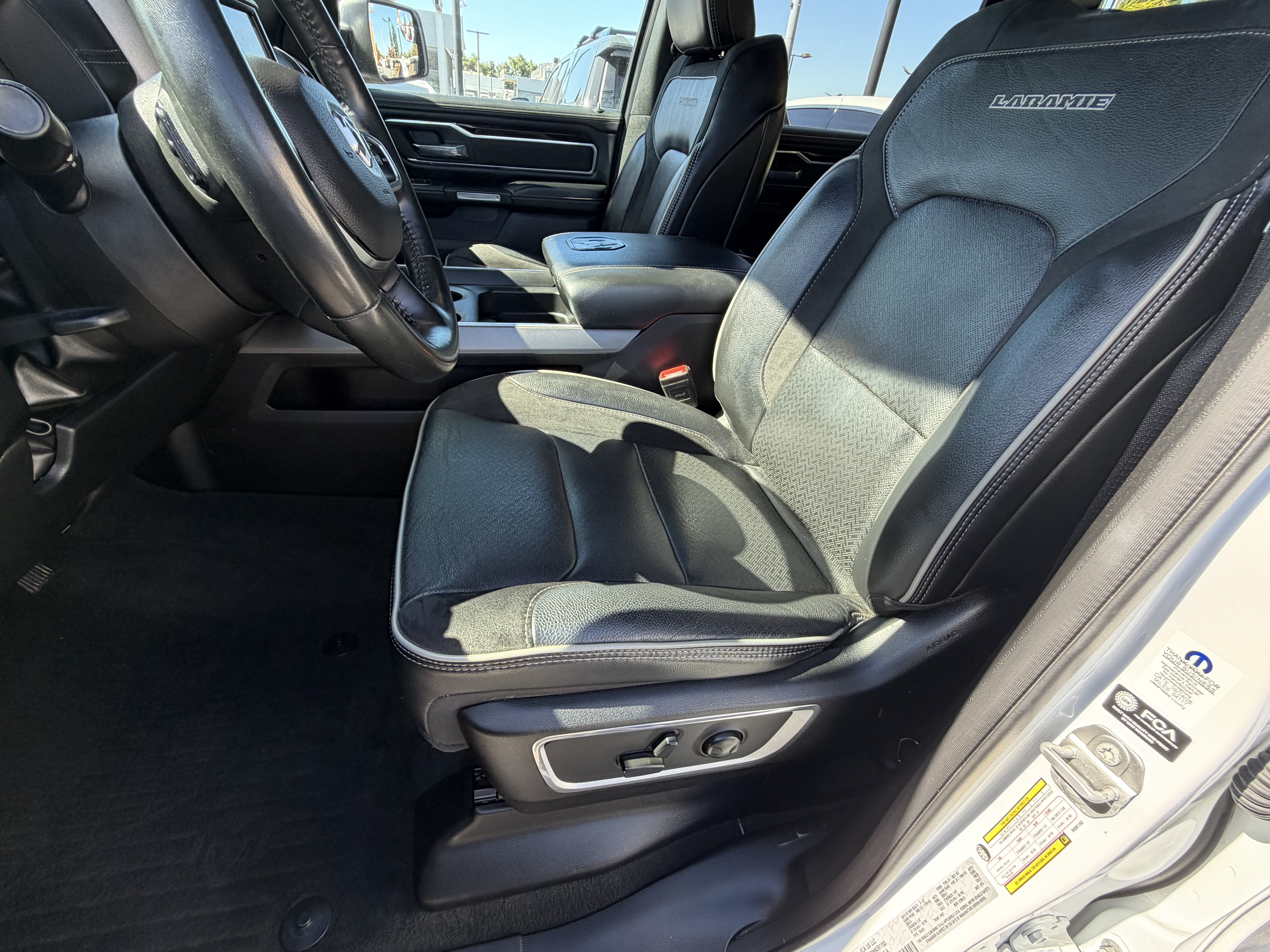 Certified 2022 RAM 1500 Laramie w/ Sport Appearance Package AWD/4WD image 21
